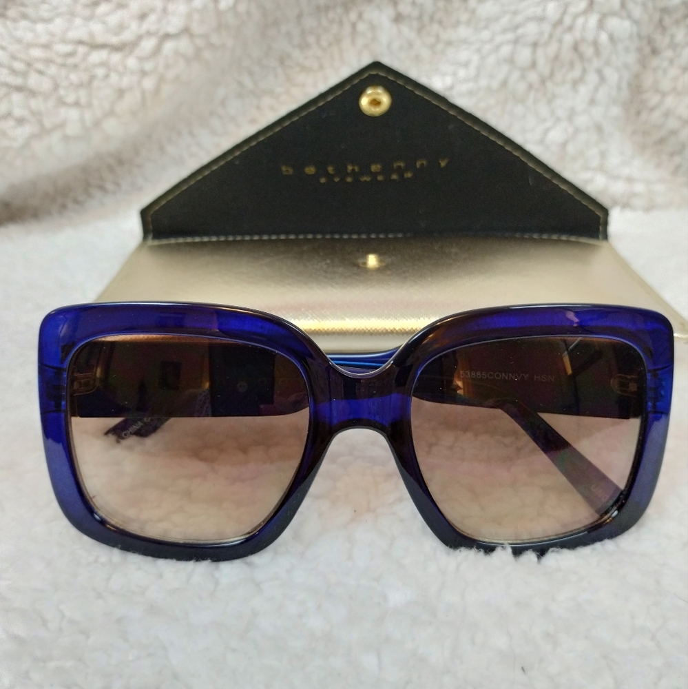Bethenny Frankel Eyewear Blue Square Sunglasses
